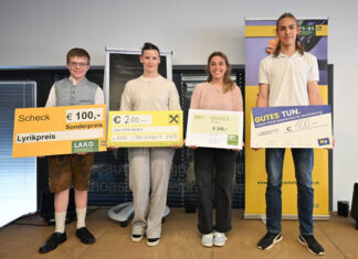 Die Gewinner des Lyrk-preises: Johannes Schweiger, Leonie Beninger, Josefine Eisner und Gregor Ott