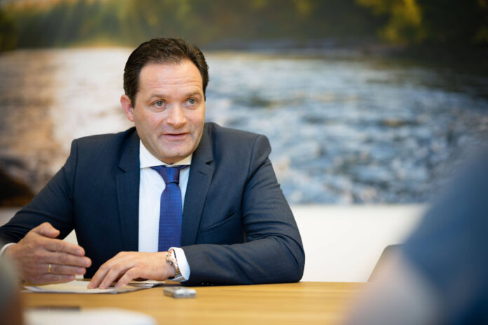 Bundesminister Norbert Totschnig im Gespräch