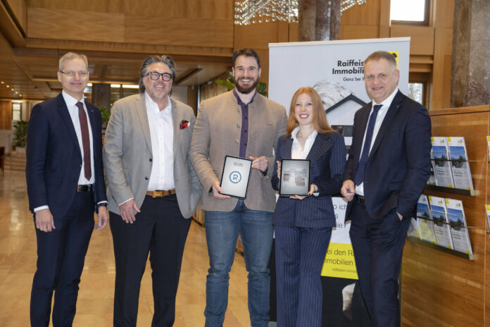 Andreas Derndorfer (Geschäftsleiter RVS Salzburg), Michael Kühlwein, Felix Brandstetter (MFP Digital GmbH), Jana Karl, Peter Mayr (Raiffeisen Immobilien Salzburg)