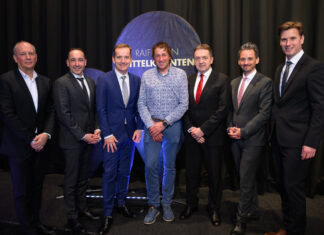 Gruppenfoto: Gerhard Kampitsch, Vorstand Roland Krall, Manfred Wilhelmer, Hans Wenzl, Franz Maier, Daniel Gradenegger, Nikolaus Primessnig