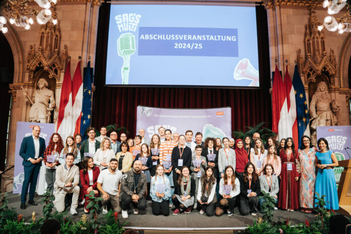 Gruppenfoto von der Abschlussveranstaltung von Sag's multi 2025
