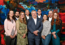 Gruppenfoto: Christian Ratz (Mitte) mit seinem Team