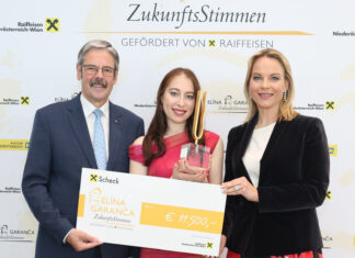 Die Siegerin der Zukunftsstimmen, Maja Triler, mit Erwin Hameseder und Elīna Garanča