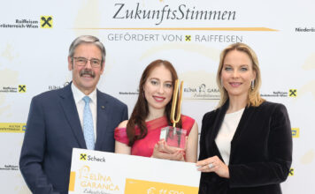 Die Siegerin der Zukunftsstimmen, Maja Triler, mit Erwin Hameseder und Elīna Garanča