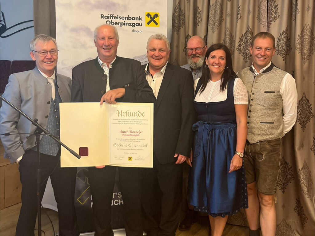 Gruppenfoto zur Gratulation von Anton Ronacher