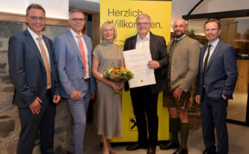 Gruppenfoto von der GV der Raiffeisenbank Pongau Mitte