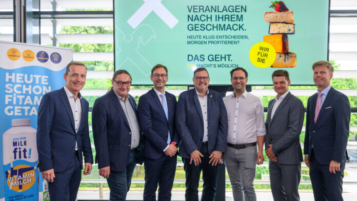 Manfred Wilhelmer, Johann Kandolf (stv. Geschäftsführer Kärntnermilch), Nikolaus Wutej, Harald Steinberger (Verkaufsleiter Kärntnermilch), Franz Pernul, Günther Jordan und Gernot Matschnig (Leiter Privatkunden und Private Banking RLB Kärnten)