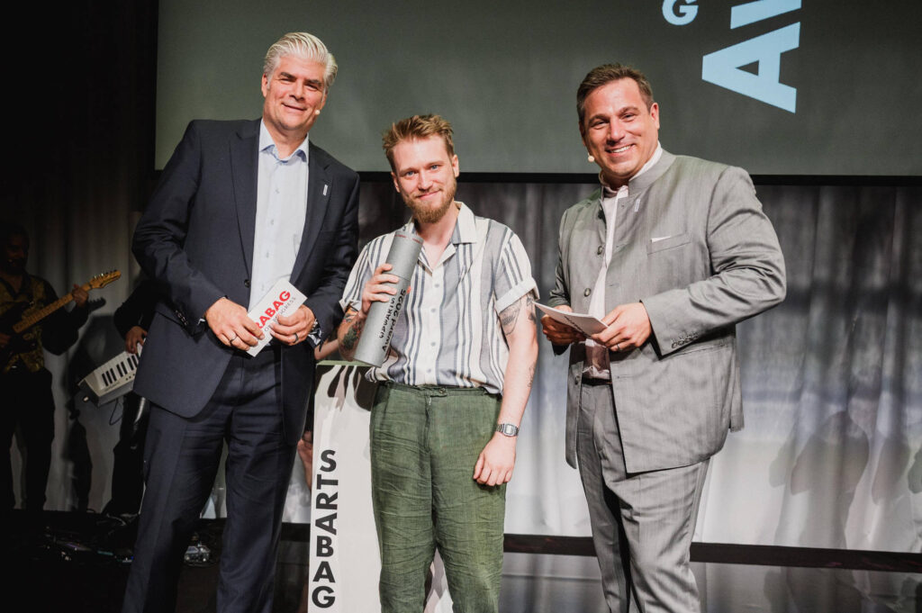 Strabag-CEO Stefan Kratochwill, Hauptpreisträger Haakon Neubert und Sebastian Haselsteiner wollen sich der Zukunft nicht verschließen. 