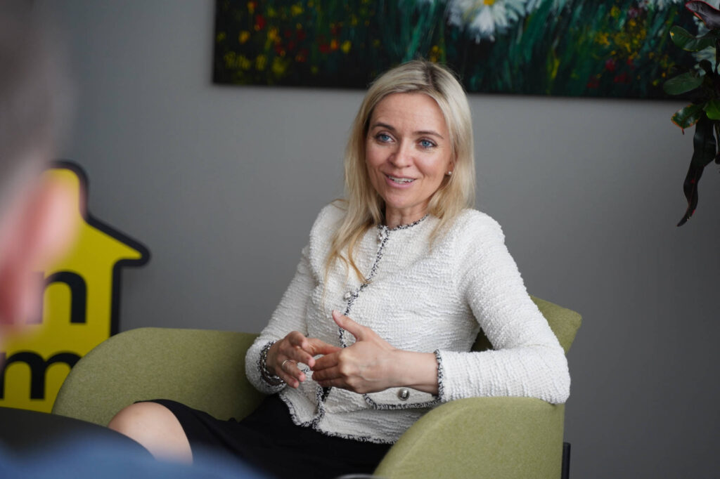 Katrin Vallant, Teamleiterin WohnTraumCenter, im Gespräch