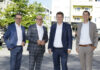 Die Vorstands­direktoren der RBB Oberwart, Manuel Müllner, Karl Kornhofer und Dietmar Reindl, freuen sich mit Bürgermeister Georg Rosner über den Erfolg.