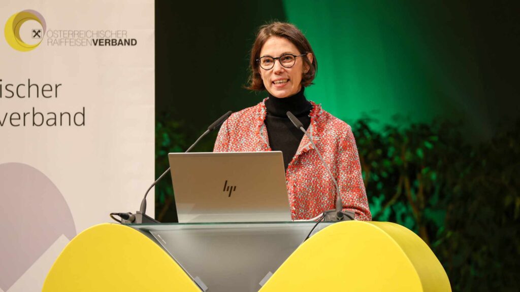RLB-Vorständin Ariane Pfleger bei der Bundesrevisor:innenkonferenz 2025