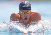Christian Giefing beim Schwimmen
