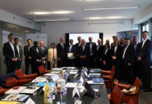 Vernetzung über Ländergrenzen hinweg Gruppenbild des IRU Board meetings in Wien