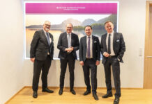 Private-Banking-Leiter Michael Karl Sulzbacher, Voestalpine-Finanzvorstand Gerald Mayer, Geschäftsleiter Martin Mayer und Richard Malzer, stv. Leiter Private Banking