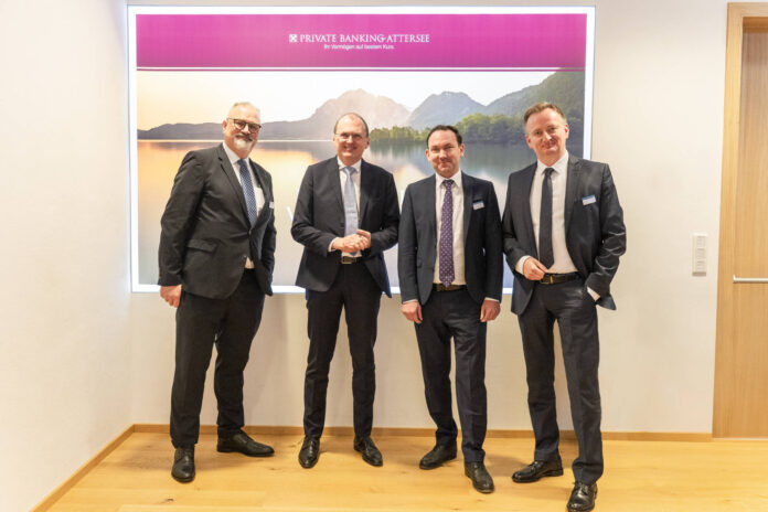 Private-Banking-Leiter Michael Karl Sulzbacher, Voestalpine-Finanzvorstand Gerald Mayer, Geschäftsleiter Martin Mayer und Richard Malzer, stv. Leiter Private Banking