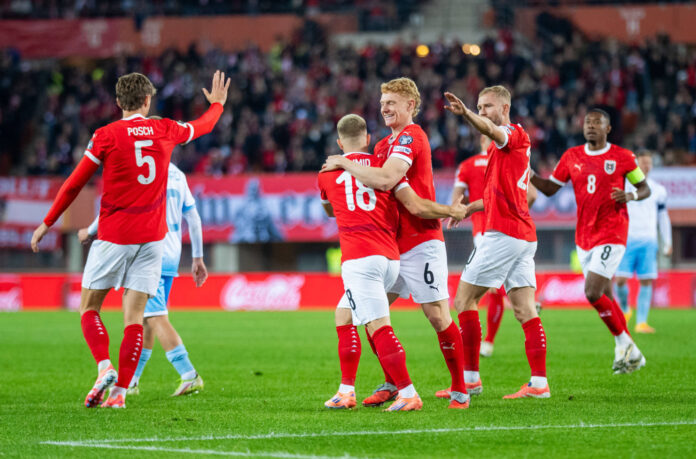 Stefan Posch (AUT), Romano Schmid (AUT), Nicolas Seiwald (AUT), Konrad Laimer (AUT), und David Alaba (AUT) jubeln nach einem Tor von Schmid zum 1:0 am Donnerstag, 09. Oktober 2025, während des Spiels zur WM-Qualifikation, Gruppe H, 7. Runde, zwischen Österreich und San Marino in Wien.