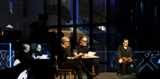Nicholas Ofczarek und Tamara Metelka auf der Bühne