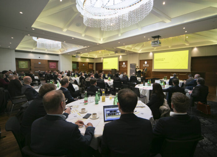 Blick in den Saal beim Forum für vermögende Privat- und Firmenkundenberater in Salzburg