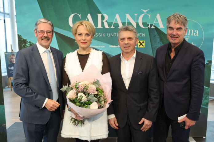 Erwin Hameseder mit Elīna Garanča, Hans Holzer und Paul Gessl
