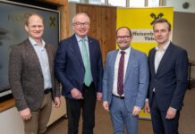 Gruppenbild von Geschäftsführer Florian Fuchsluger, LH-Stellvertreter Stephan Pernkopf, Geschäftsleiter Georg Berger und RLB NÖ-Wien-Vorstand Martin Hauer