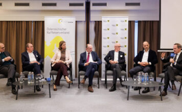 Gruppenbild Podiumsdiskussion bei der ÖRV-Informationstagung 2026