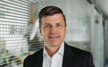 Porträt von Alexander Trs