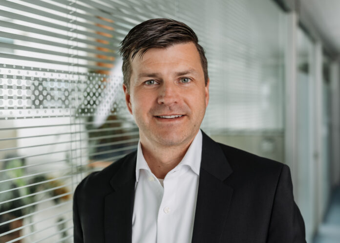 Porträt von Alexander Trs