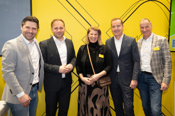 Gruppenbild von der Häuslbauermesse