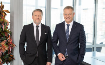 Gruppenbild von Peter Weinberger und Peter Mayr