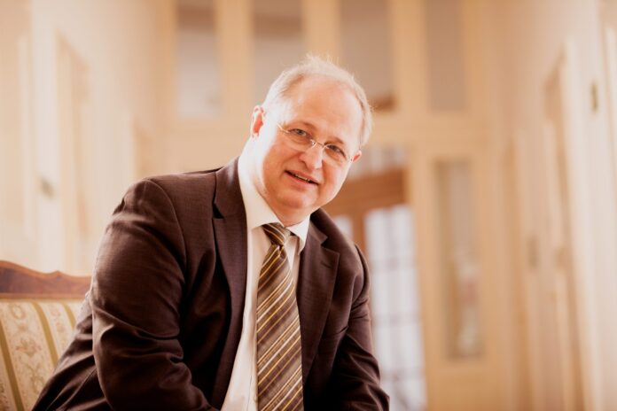 Porträt von Gerold Gruber