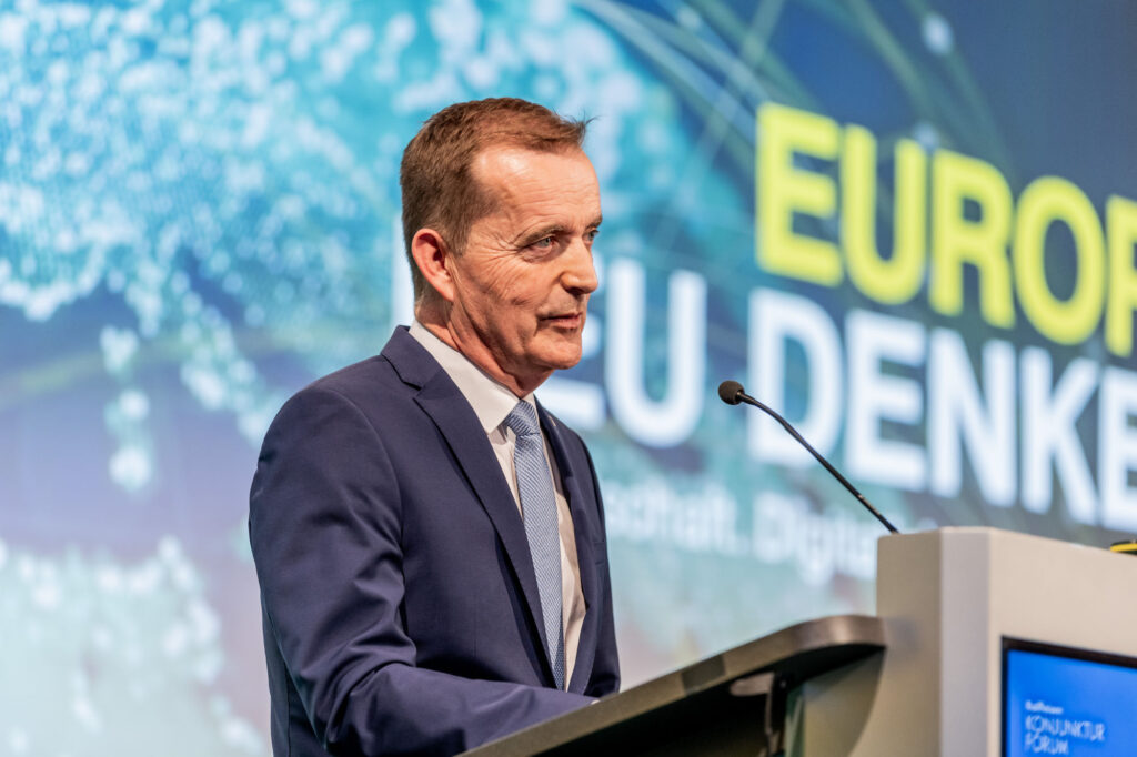 Manfred Wilhelmer beim Kärntner Konjunkturforum 2026