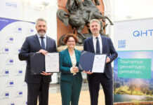 Das Förderprogramm wurde von EIB-Vizepräsident Karl Nehammer und OeHT-Geschäftsführer Matthias Matzer im Beisein von Tourismus-Staatssekretärin Elisabeth Zehetner unterzeichnet.