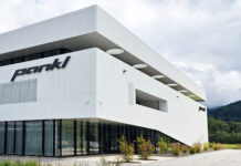 Gebäude mit Pankl-Logo