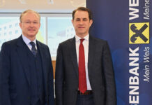 RB Wels: „Gut gewappnet für Krisen aller Art“ Der Vorstand der Raiffeisenbank Wels: Roland Hechenberger und Michael Hag