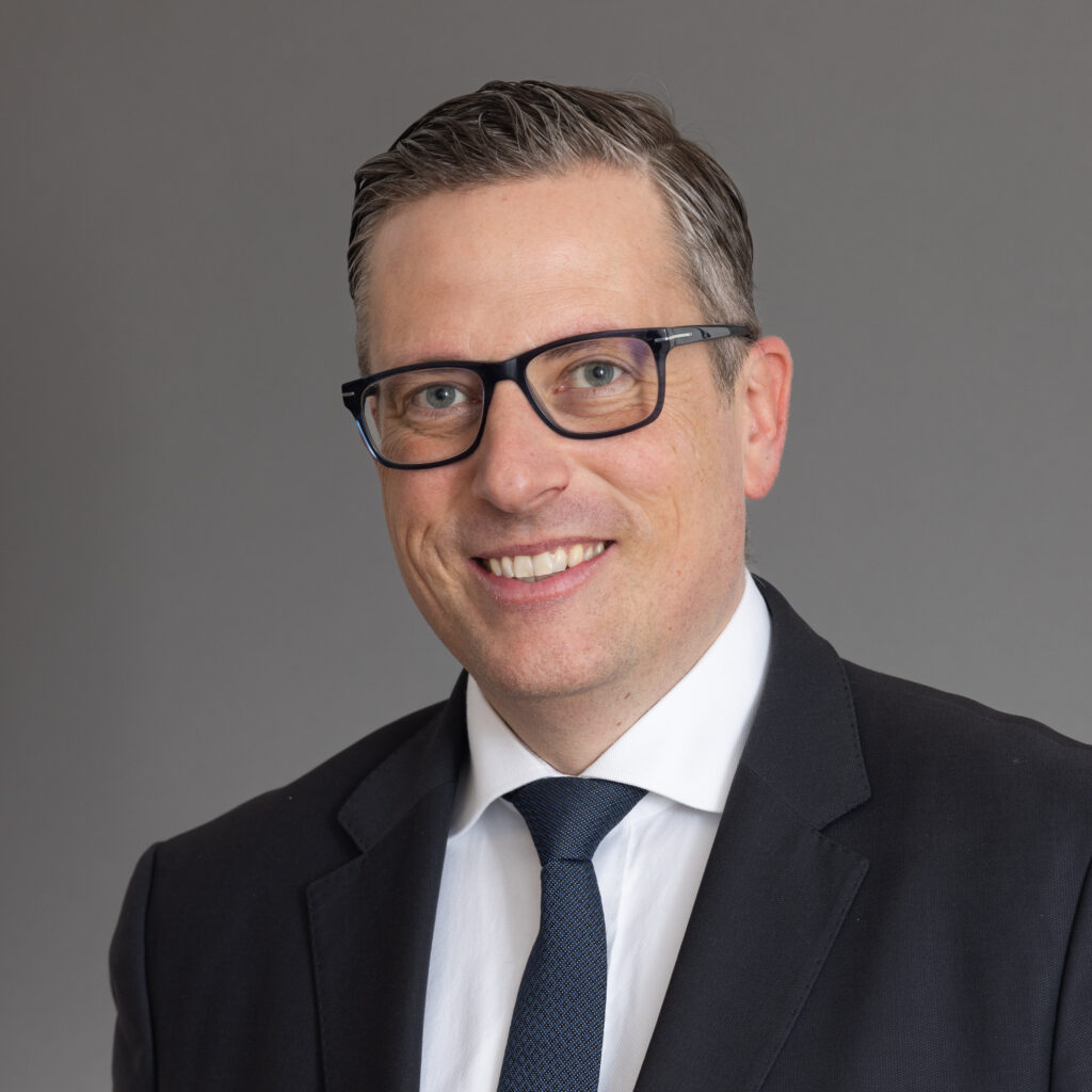 Dr. Ulrich Voit, Notar in Wien