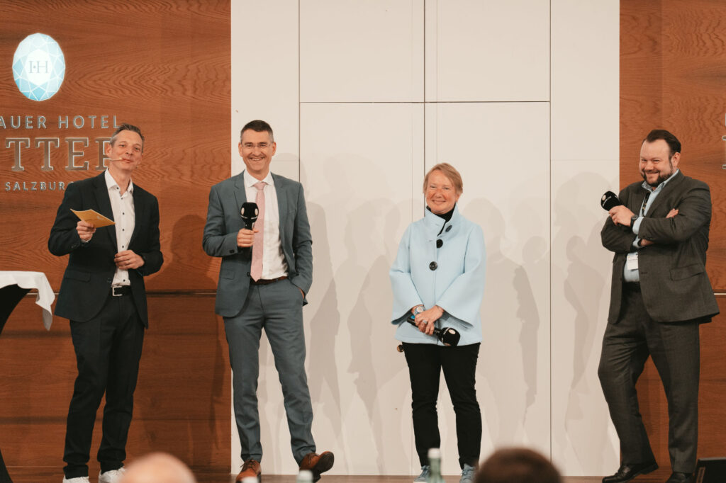 Moderator Georg Soustal, Manfred Quehenberger, Heike Arbter und Hannes Cizek Vermögensberatertagung 2026