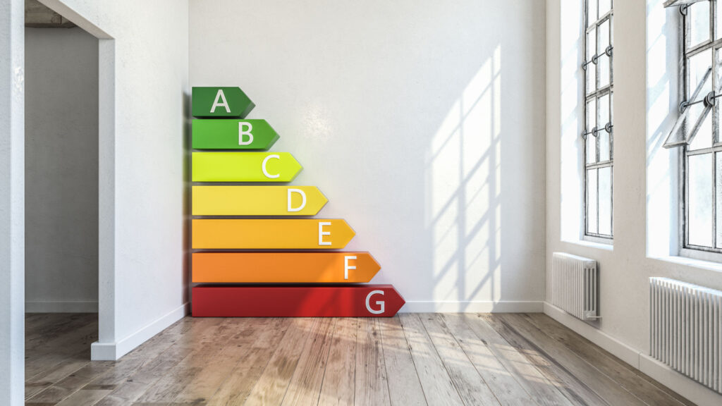 Symbolbild Energieeffizienz Kategorien in einem leeren Raum
