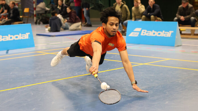 Spielertrainer Adi Pratama im Spiel