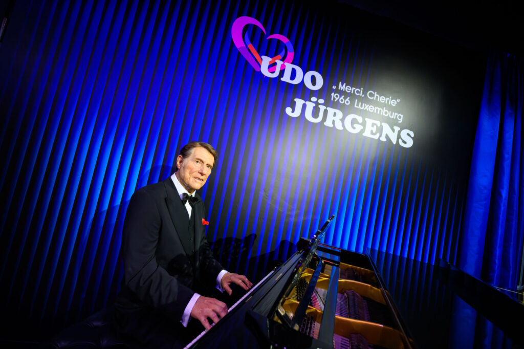 Die Wachsfigur von Udo Jürgens im Rahmen der Enthüllung ausgewählter ESC-Legenden aus Wachs im Madame Tussauds anlässlich des Eurovision Song Contest  2026