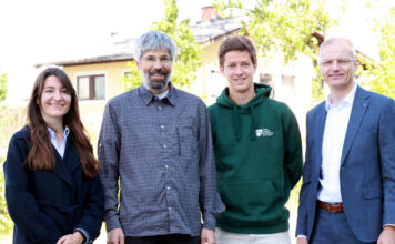 Marie Krombholz-Reindl (RVS-Nachhaltigkeitsmanagement), Stefan Dötterl und Jakob Seilern-Aspang (Universität Salzburg) sowie Andreas Derndorfer (RVS-Geschäftsleitung)