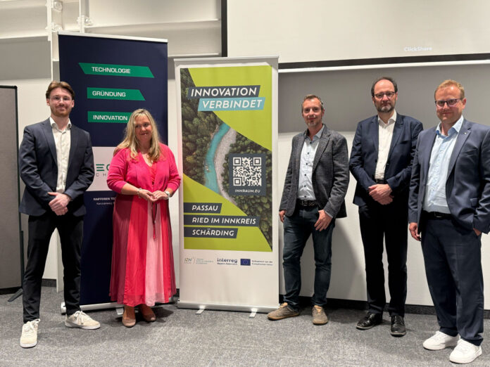 Gruppenfoto: Julian Zeilinger, Karin Wallerstorfer-Rögl, Matthias Tindorf, Harald Kosch und Christoph Schöndorfer