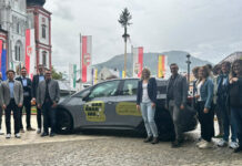 Raiffeisen startet Carsharing im Mariazellerland Die Verantwortlichen der Raiffeisenbank Mariazellerland und der beiden Kooperationsbetriebe präsentierten Anfang Mai den elektrischen VW ID.3, der als Carsharing-Auto zur Verfügung steht.