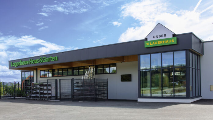 Ein Lagerhaus von außen