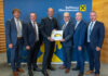 die Geschäftsleiter Roland Salfinger und Markus Bachmair, Reinhard Schwendtbauer, Obmann Alexander Bäck, Aufsichtsratsvorsitzender Gerhard Brindl und Geschäftsleiter Klaus Heitzinger