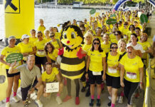 Kärntner Fest der Bewegung Manfred Wilhelmer gab das Startsignal für den Frauenlauf.