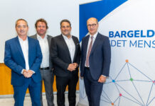Bargeld bleibt von Bedeutung Gerhard Gierer, Meinungsforscher Harald Pitters, Matthias Schroth und Johannes Pressl sind von der künftigen Relevanz von Bargeld überzeugt.