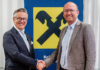 OÖ Geschäftsleitervereinigung feiert 60-Jahr-Jubiläum Klaus Ahammer wurde als Obmann wiedergewählt. Zu den ersten Gratulanten gehörte RLB-OÖ-Generaldirektor Reinhard Schwendtbauer.