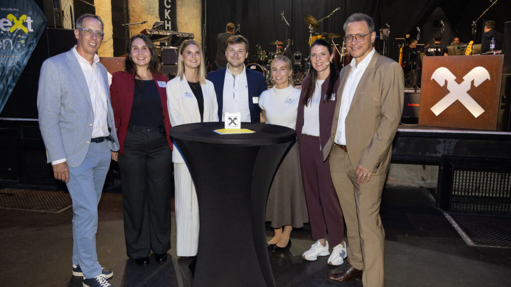 Thomas Treffner, Aylin Seibold, Anna Brötzner, Stephan Haslauer, Hannah Grünwald, Moderatorin Bettina Staiger und Andreas Hallinger