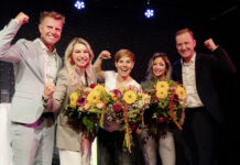 Gernot Matschnig (Leiter Privatkunden & Private Banking), Moderatorin Martina Klementin, Nicole Schmidhofer, Lisa Schinegger und Manfred Wilhelmer