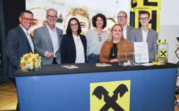 Hans Moser (WKO Eferding), Dir. Christian Schönhuber (RB Region Eferding), Rosemarie Motsch (RB Region Eferding), Barbara Posch-Weber (RB Region Eferding),Daniela Mittendorfer (RB Region Eferding) Tobias Luger (WKO Eferding), Leon Märzweil (RB Region Eferding)
